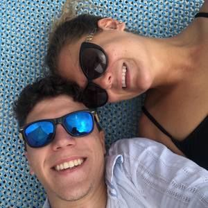 Meet your Posher, Carlos